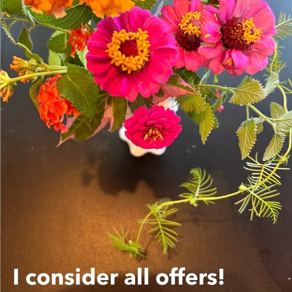 EUC like new girls youth size 14/16 vibrant pink Tiered Smocked Maxi Dress. - Picture 10 of 10